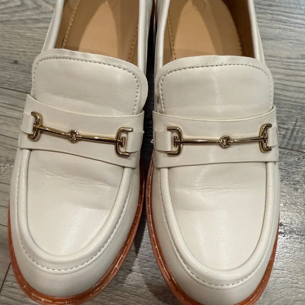 ZBY Chunky Platform Lug Sole Loafers Cream Off-White Women's Size 6